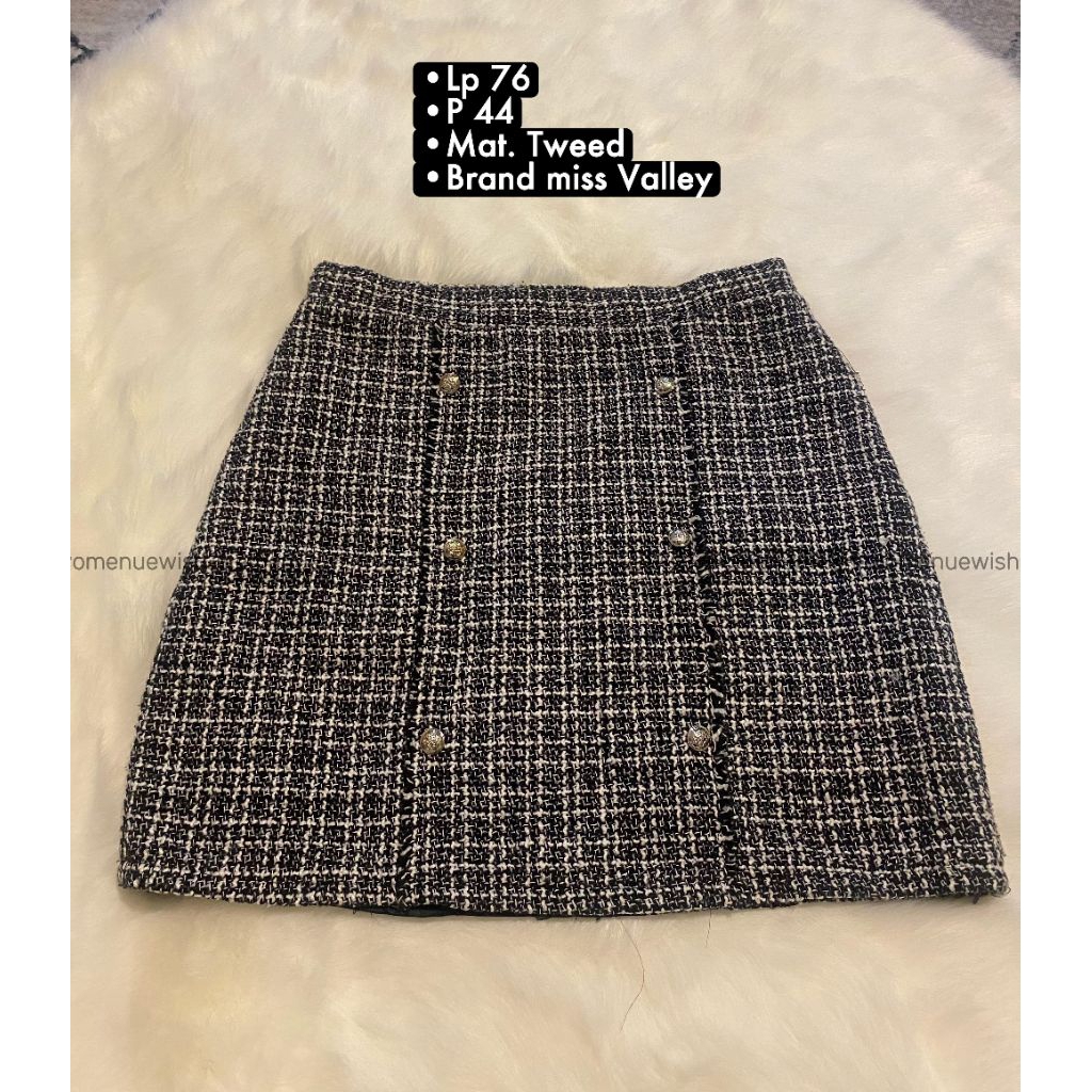 Miss Valley Tweed Skirt