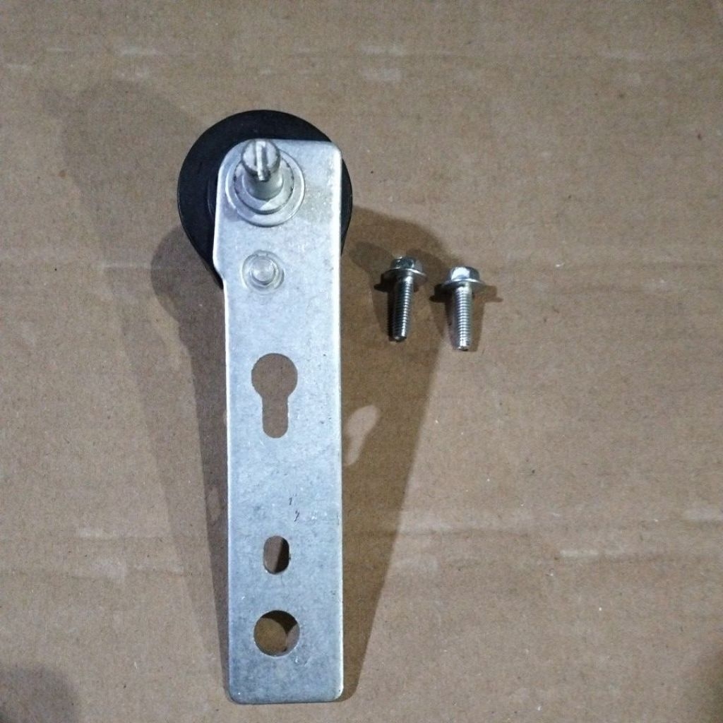 engsel pintu kulkas bawah polytron original