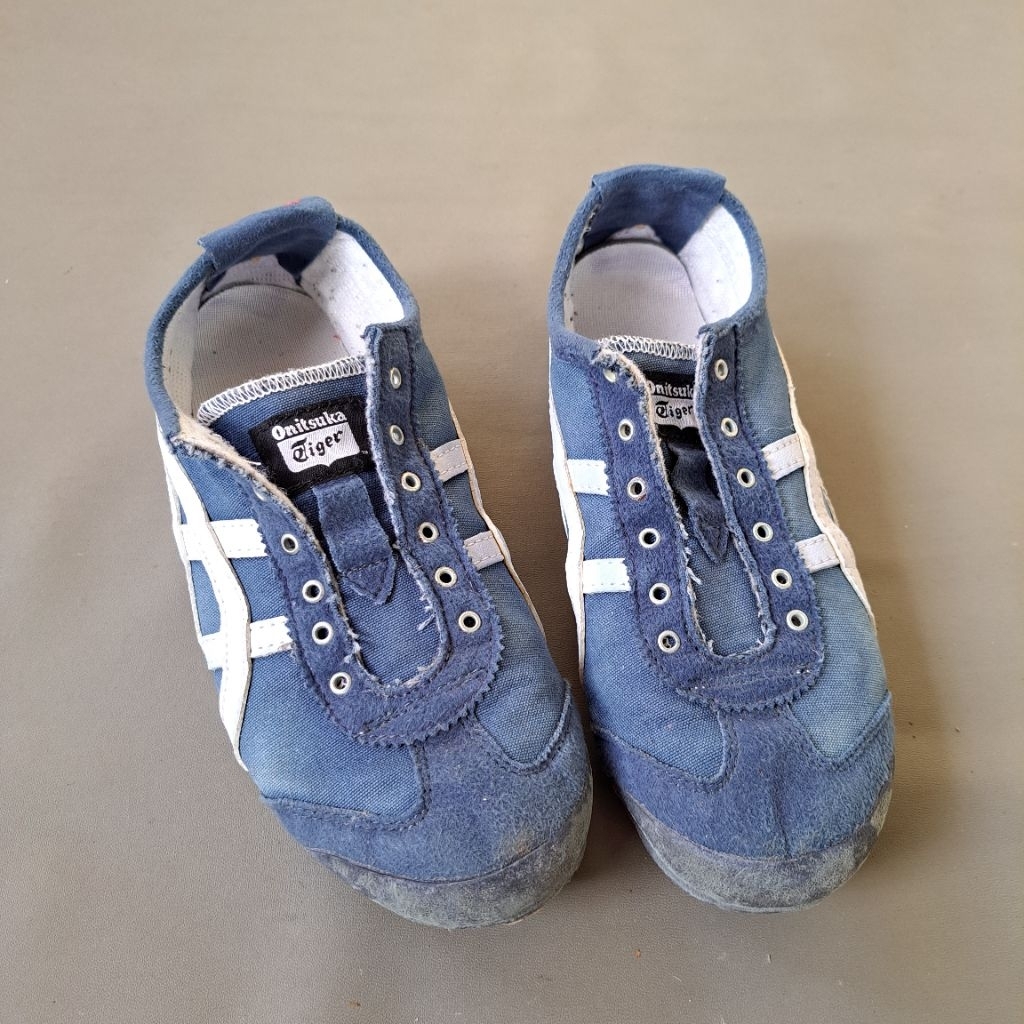 sepatu onitsuka tiger navy size 39 pl ori / sepatu wanita pria