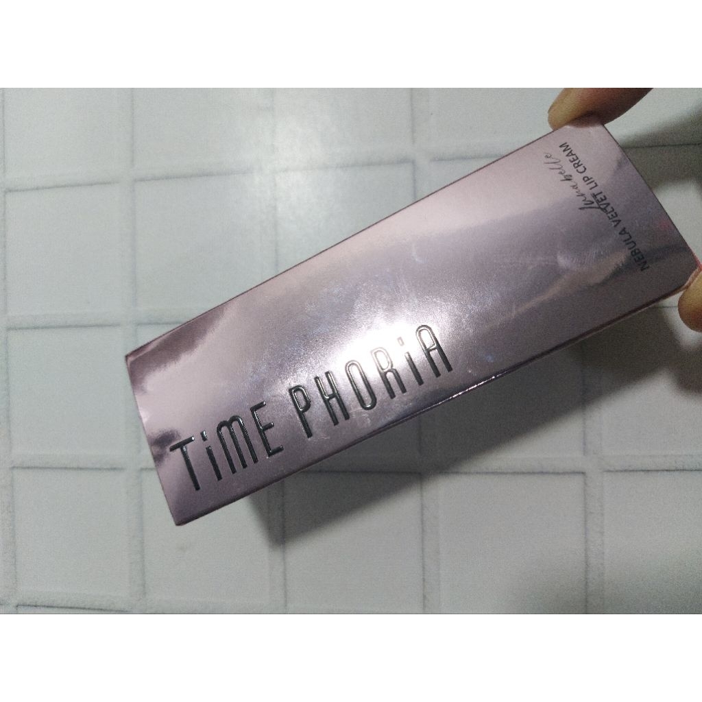 nebula velvet lip cream (Lunabelle 001) Time phoria - Preloved