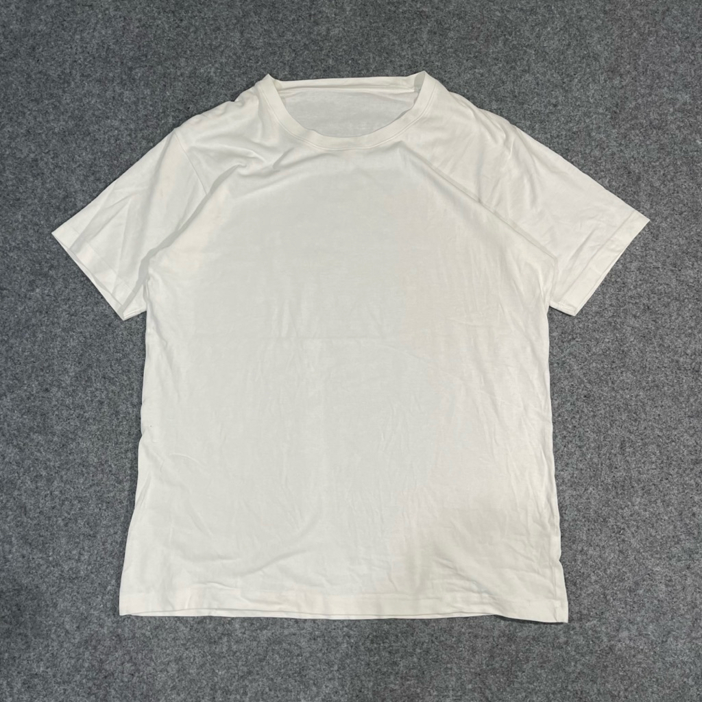 Kaos Uniqlo second