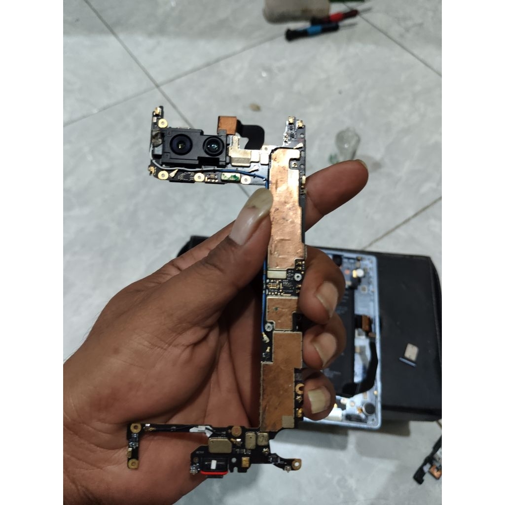 mesin google pixel 7a mati yang butuh kanibalan