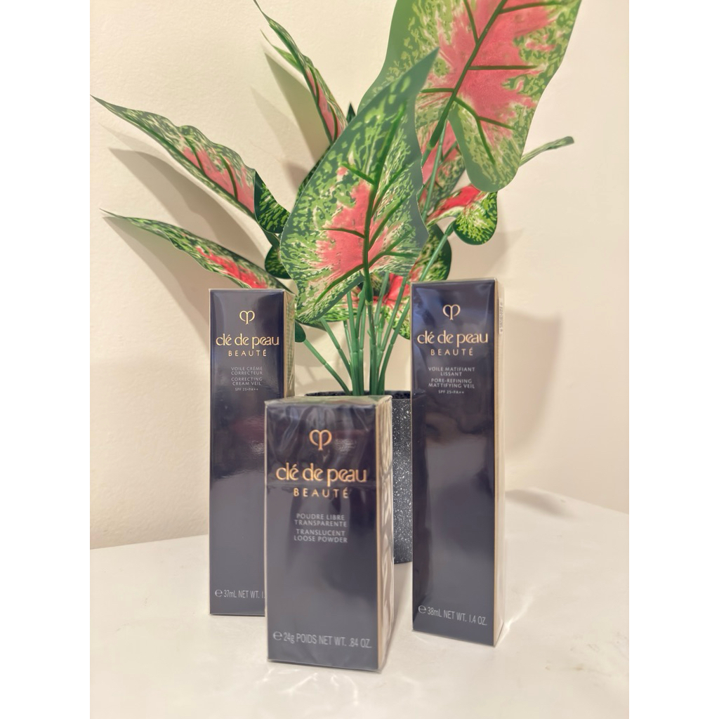 CLE DE PEAU BASE MAKEUP | LOOSE POWDER