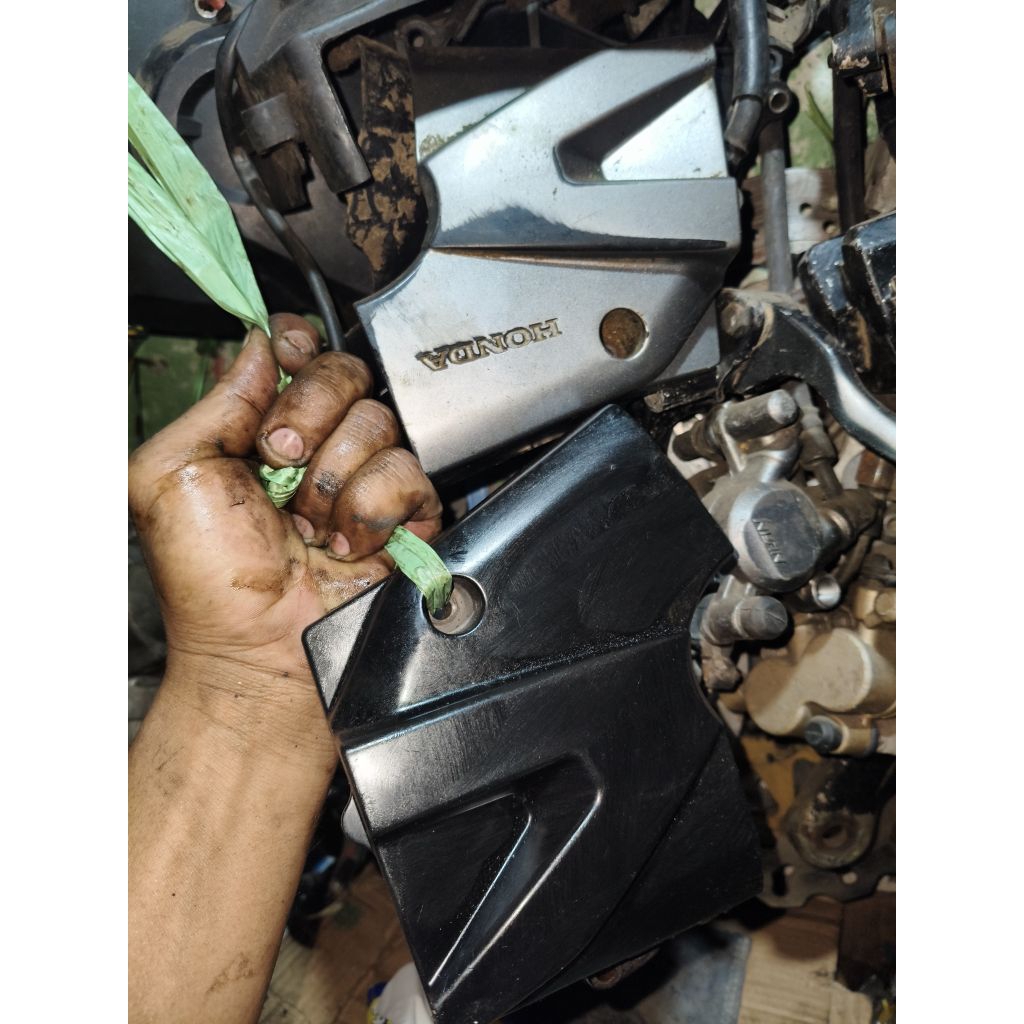 tutup gear Gear depan revo absolute Revo absolut Blade Revo fi barang masih bagus ORI bawaan copotan