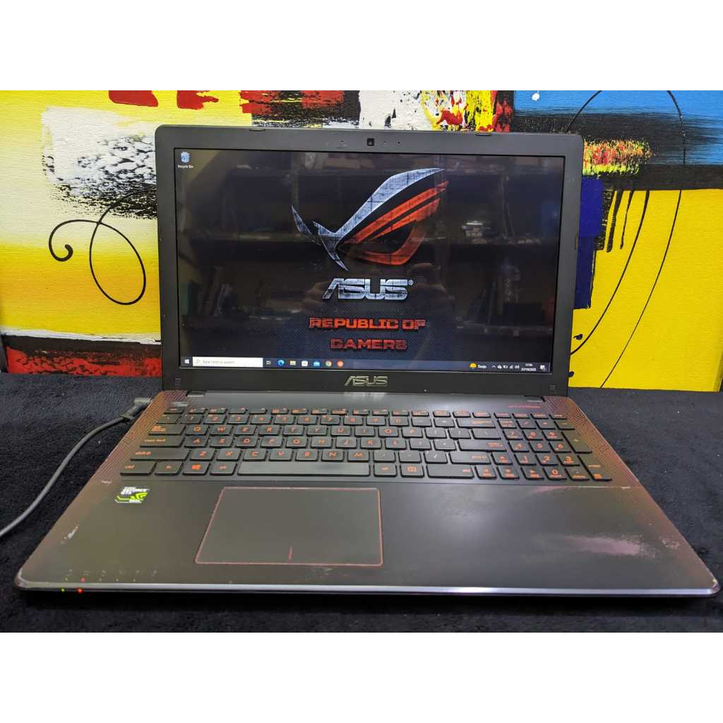 Laptop Asus Baby ROG X550 Core i7 7700HQ 8/128 + HDD 1TB GTX950M