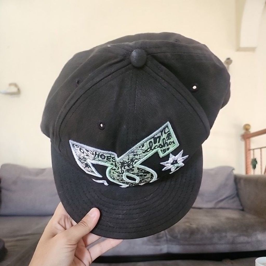 preloved topi new era