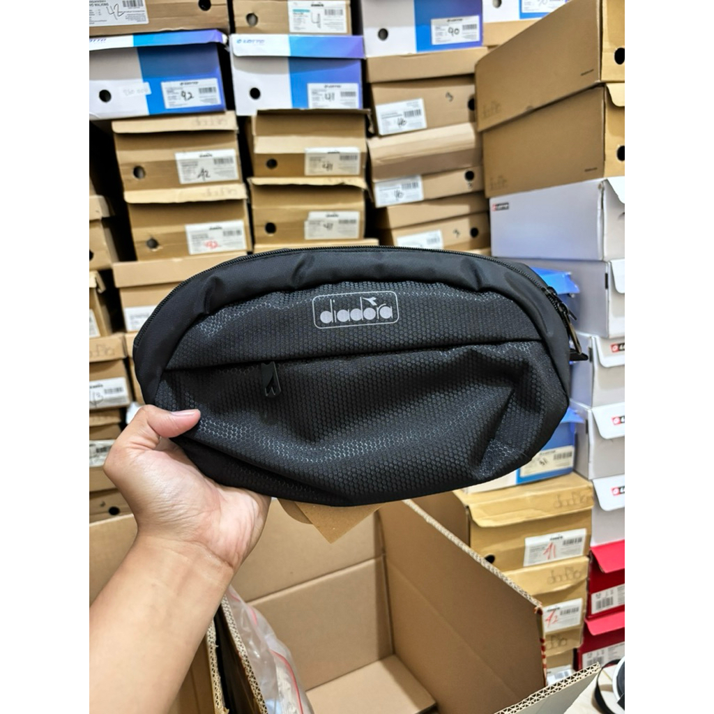 Tas Diadora Nerone Waistbag Warna Black