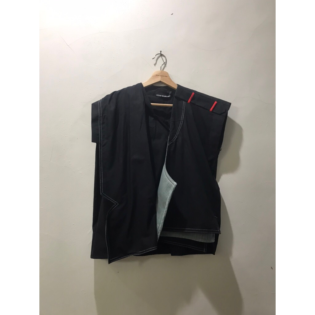 OLINE WORKROBE - MASARU TOP IN BLACK