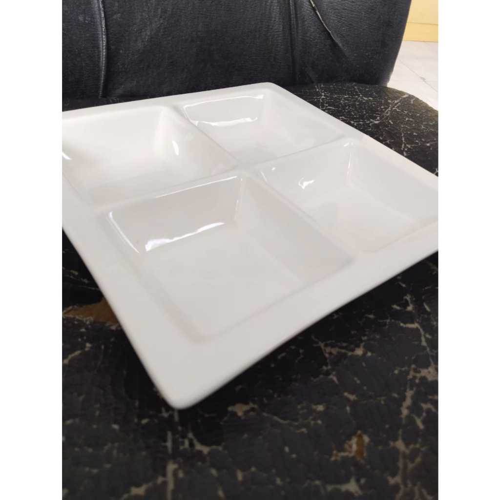 PIRING KERAMIK BATU PUTIH 4 SEKAT