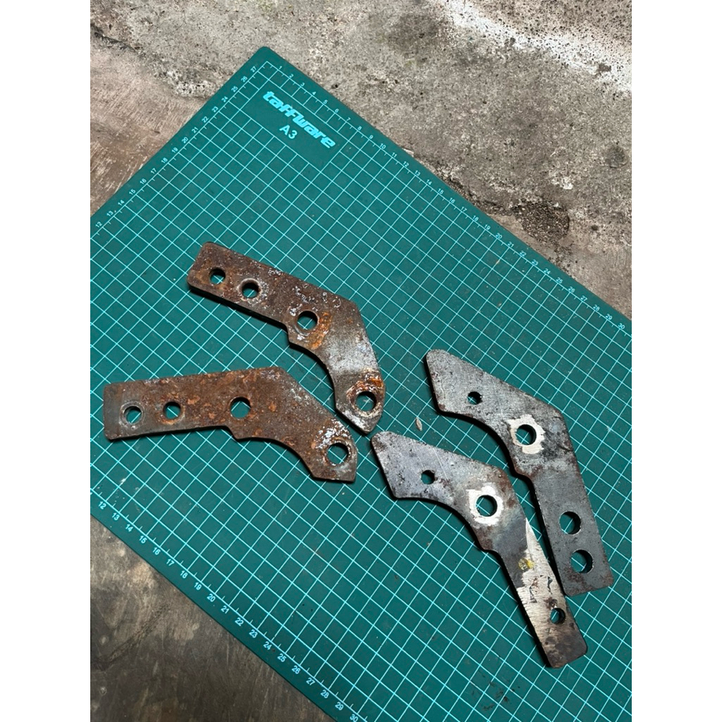 breket skok belakang c70 untuk skok 32 mm