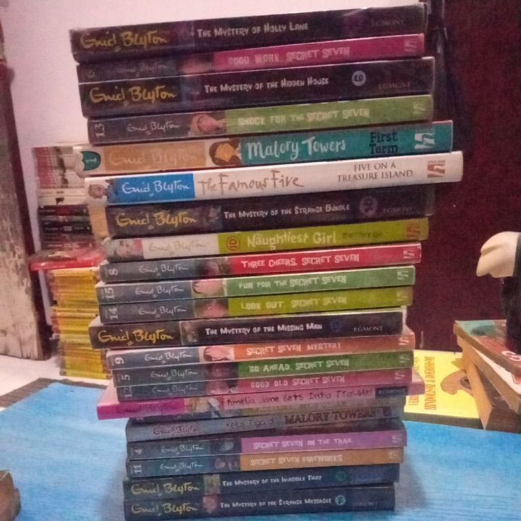 original karangan enid blyton bahasa inggris