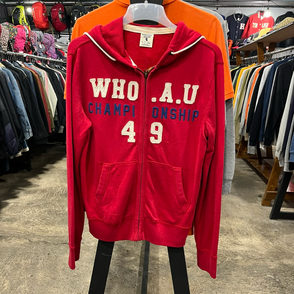 zip hoodie WHO AU tebal red size L casual bagus