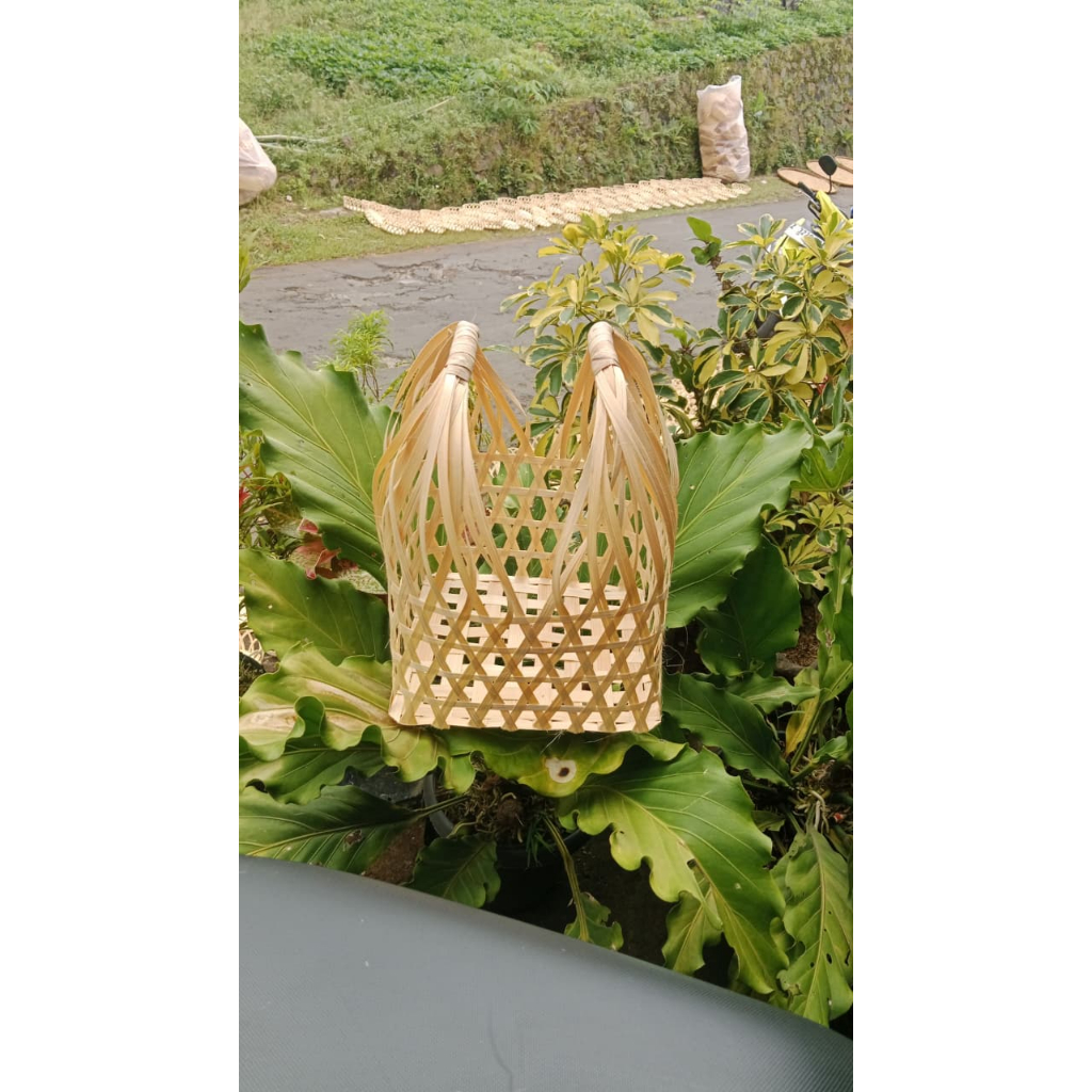 Tas variasi anyaman bambu 20x20x15cm/parcel 2 gagang/tas hampers/TAS BAMBU 2 PEGANGAN/ANYAMAN BAMBU/