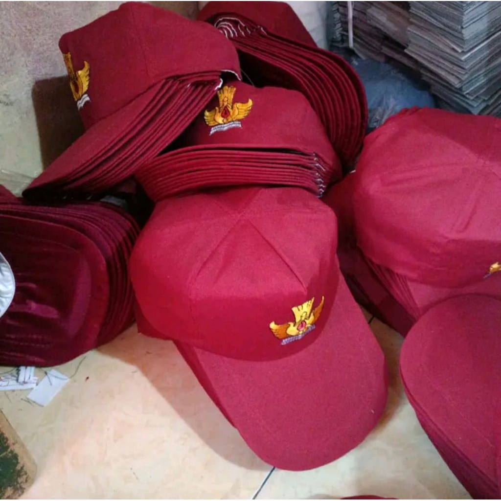 TOPI SD MERAH POLOS.