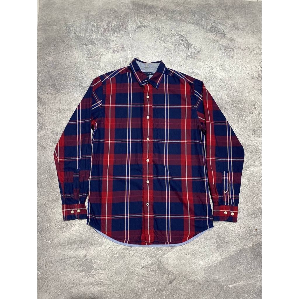 Kemeja dari tommy hilfiger second