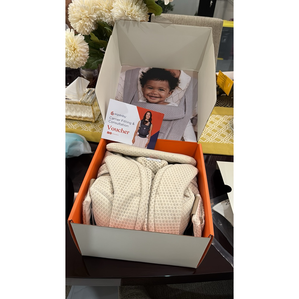 ERGOBABY omni deluxe BEIGE preloved