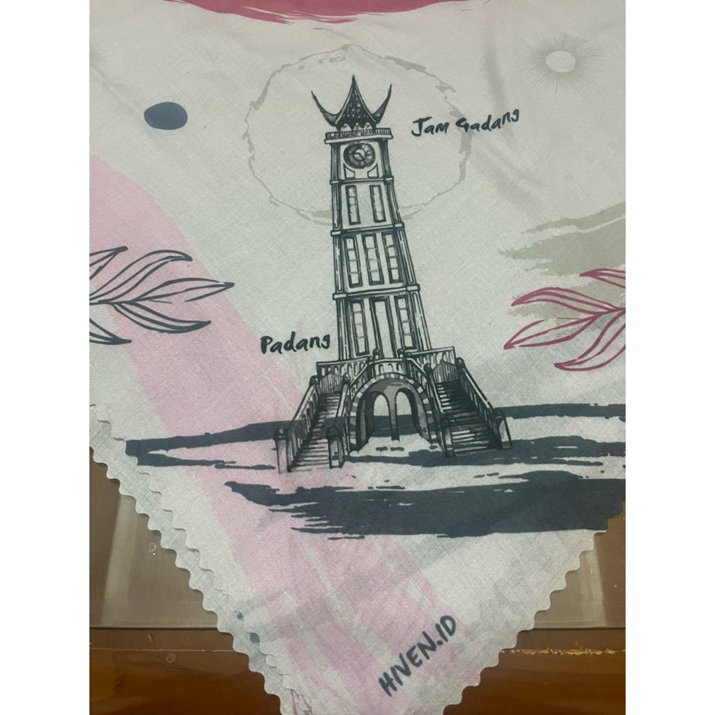 Preloved  Brand Heiven.id Series Jam Gadang