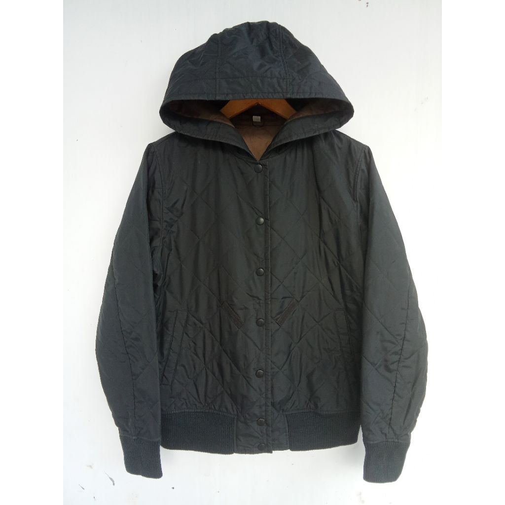 UNIQLO Varsity Hoodie Hitam