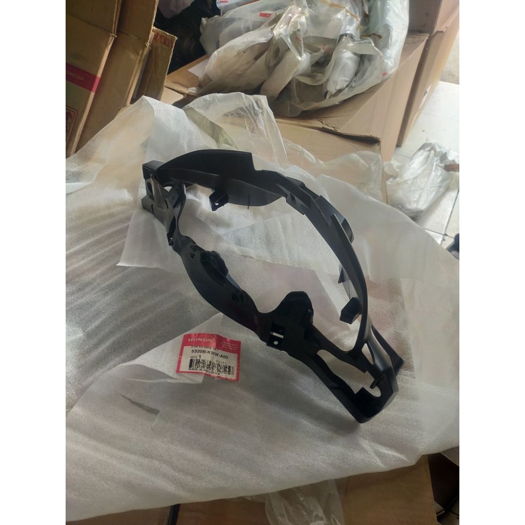 5320B-KWW-A00 cover batok lampu atas revo absolute ORIGINAL AHM