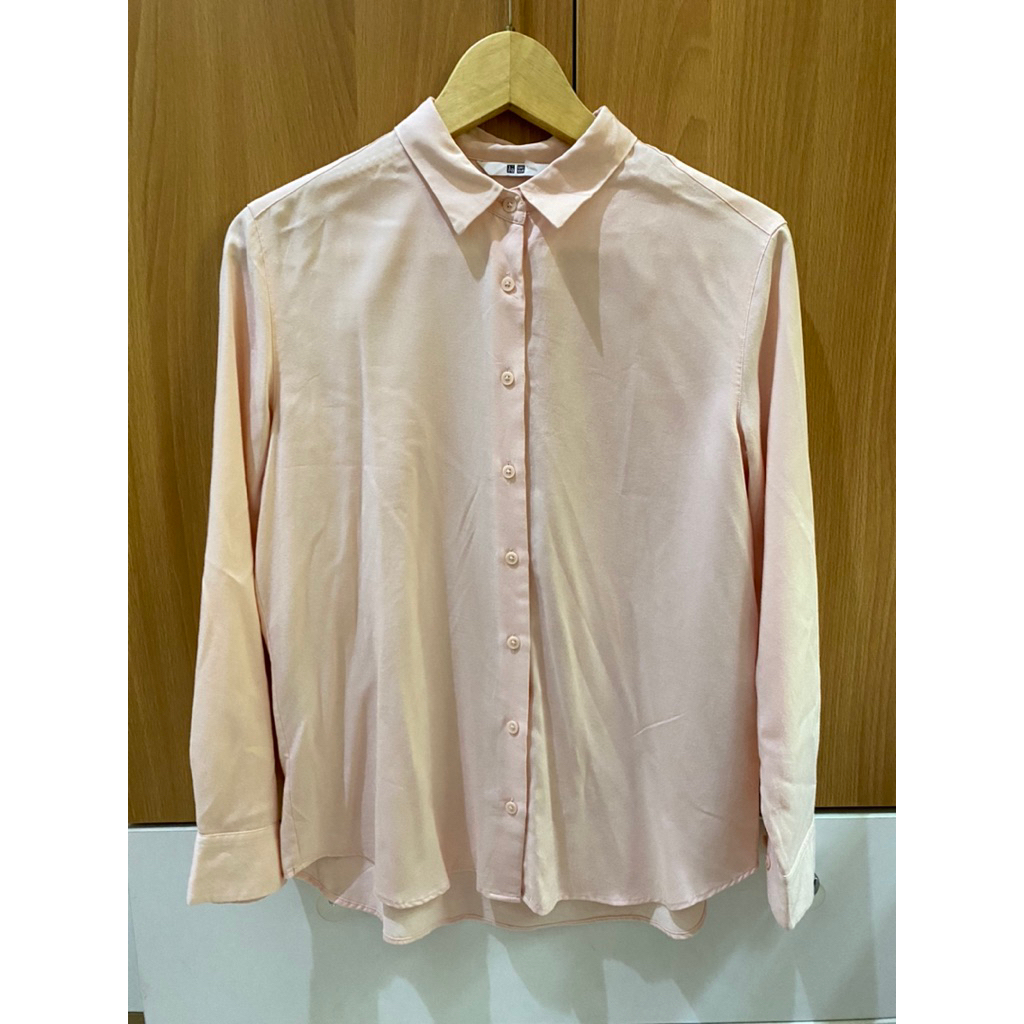 UNIQLO Kemeja Rayon Soft Pink