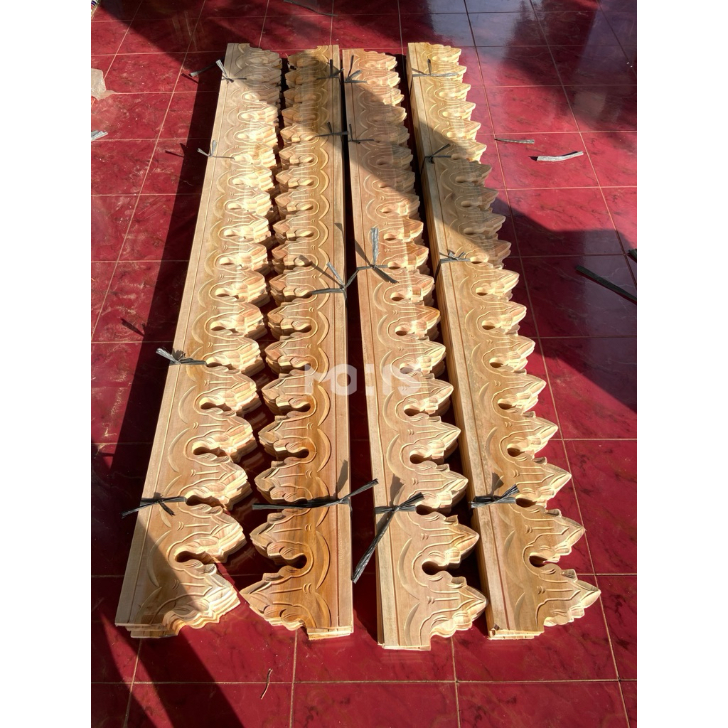 Lisplang Joglo / Lisplang Atap Rumah / Lisplang Kayu Ukir