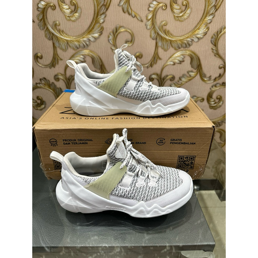 Skechers DLT-A White With Air Cooled