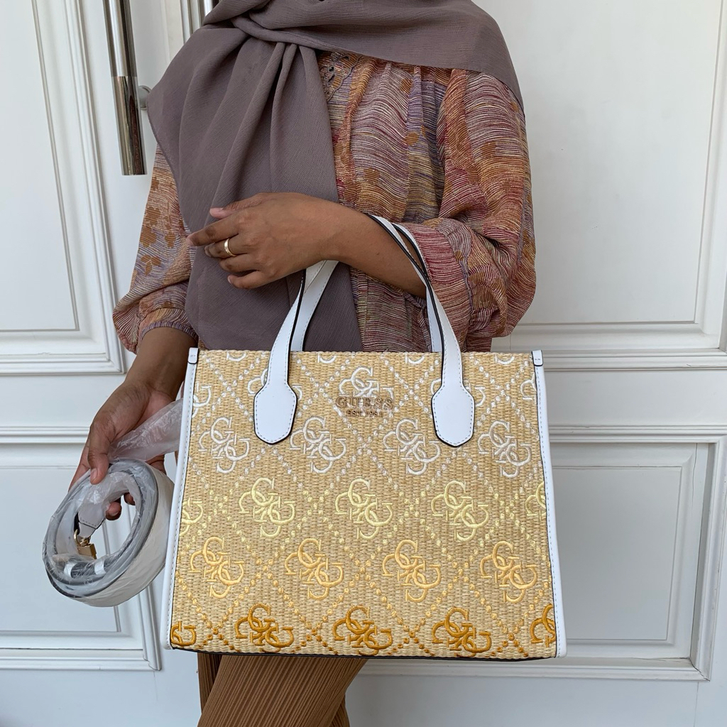 READY TAS WANITA GUESS SILVANA ORIGINAL SALE 70% TOTE BAG