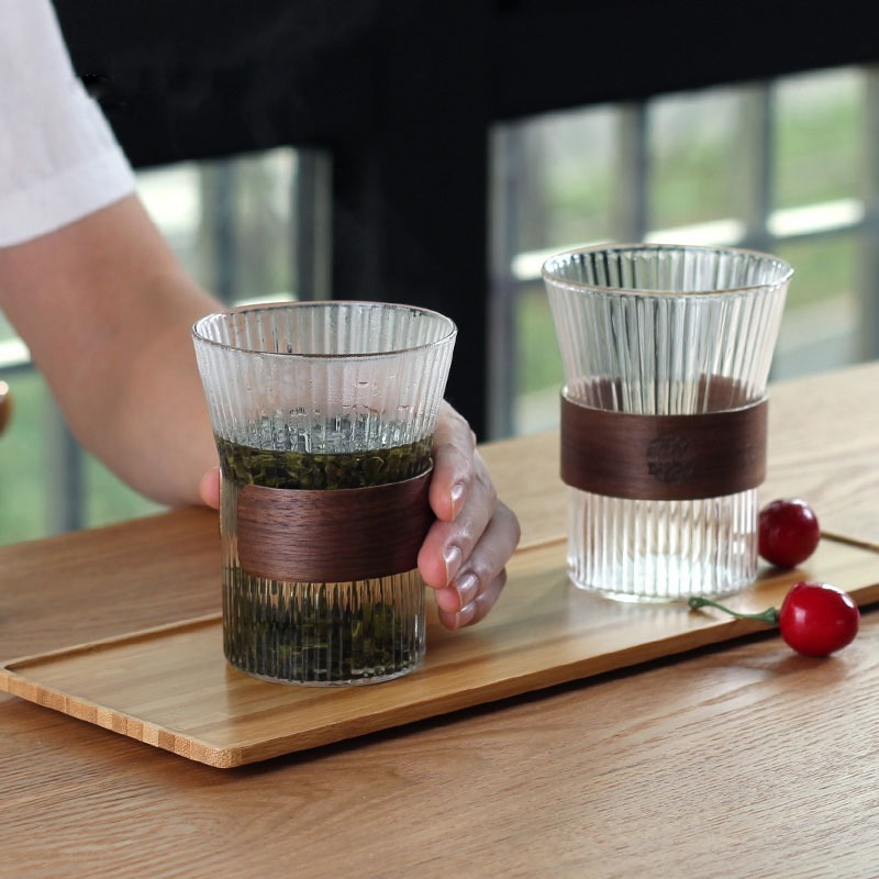 GIANXI Gelas Kaca Aesthetic Kopi Teh Japanese Wood Sleeve Glass 300ml - GN14 - Gelas kaca cantik est