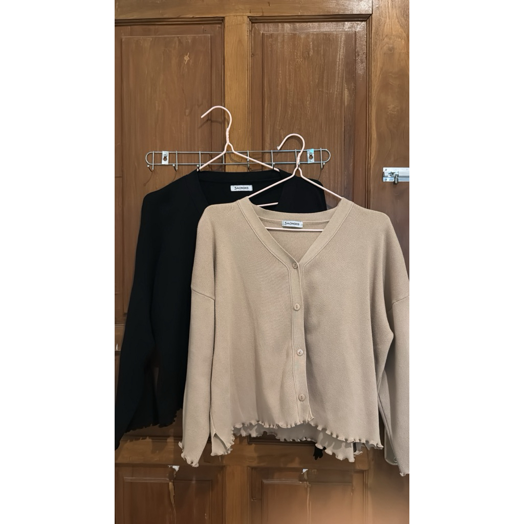 Preloved Cardi 3Mongkis