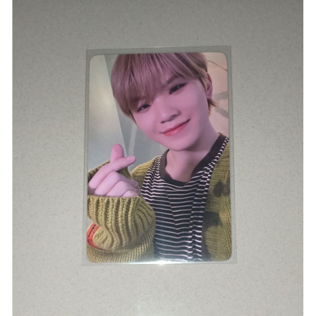 PC Woozi attaca interpark musicplant fansign