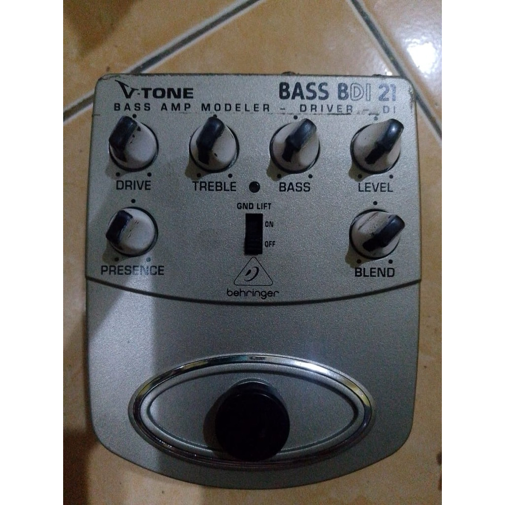 Behringer Bass BDI 21 Preamp