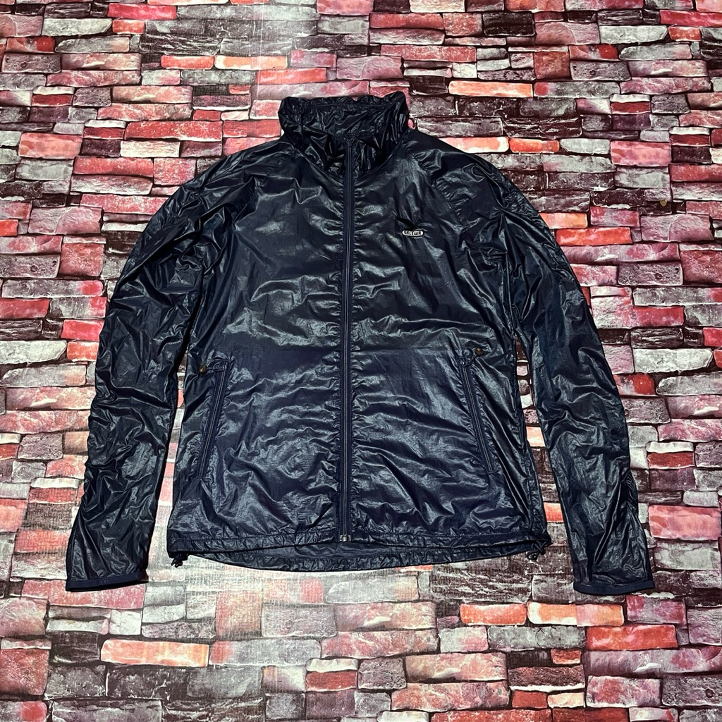 Jaket running Salewa ( Size S || Lebar dada 48 CM panjang 62 CM )