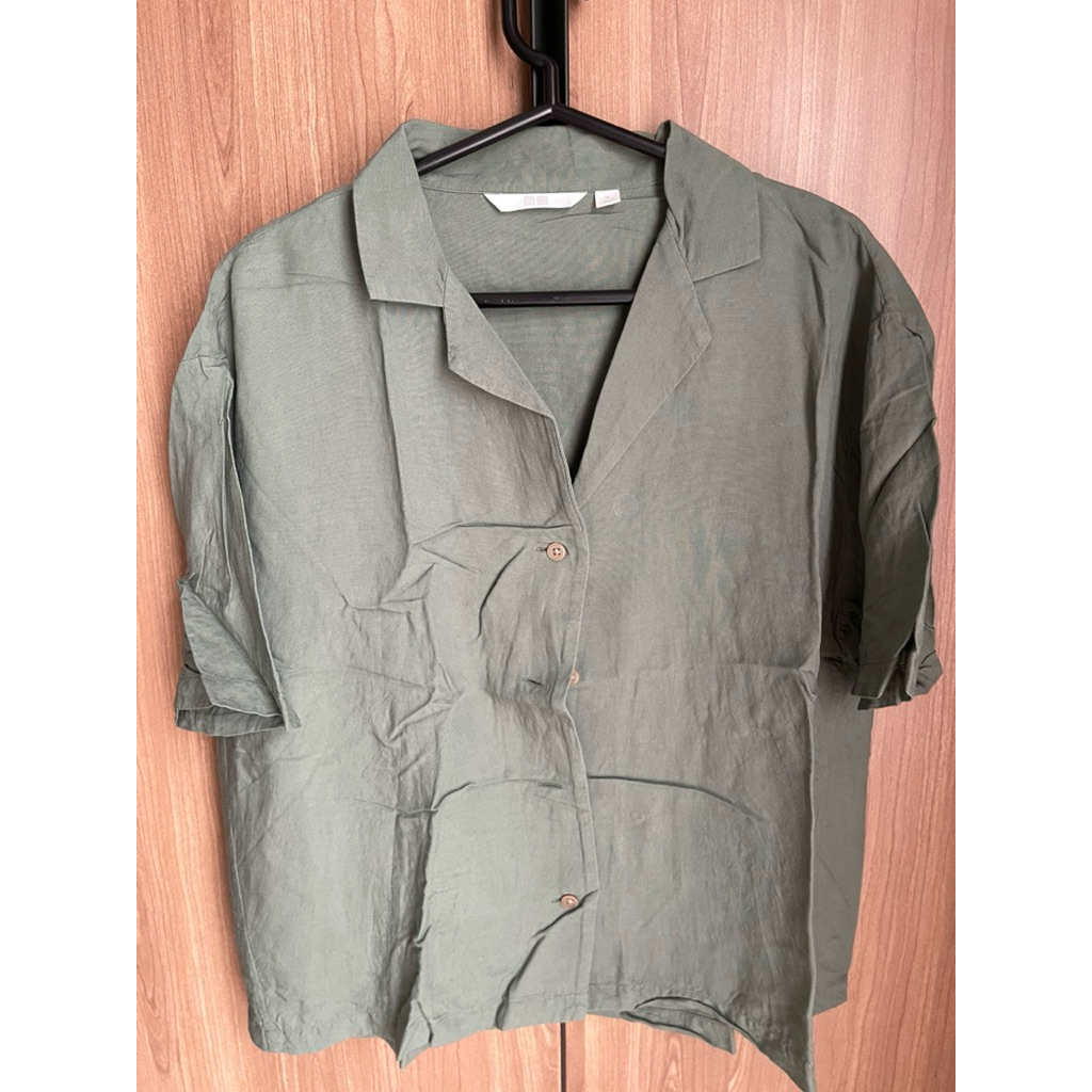 Preloved Shirt Uniqlo