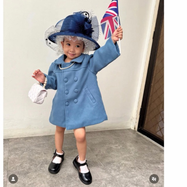 Cosplay Queen Elizabeth