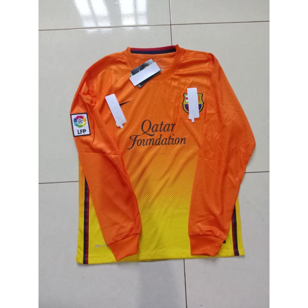 jersey Barcelona lengan panjang