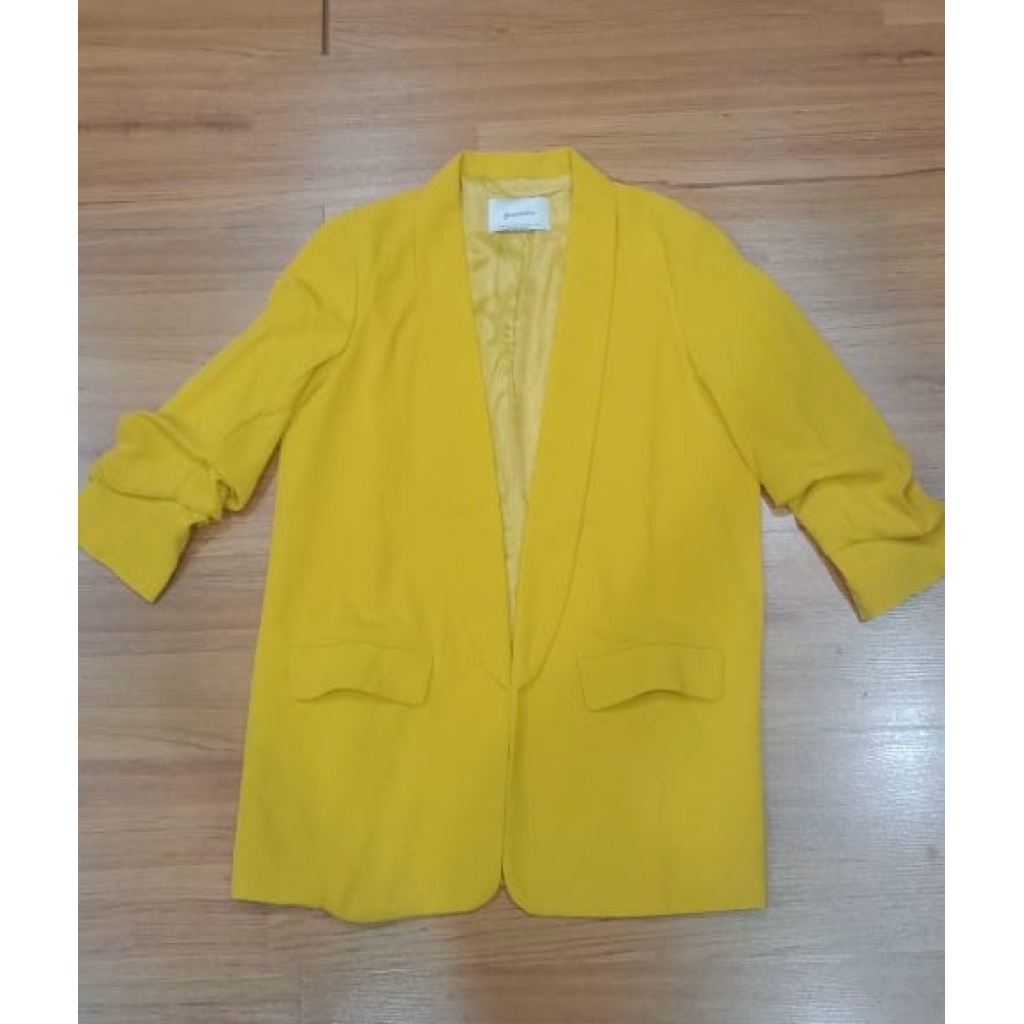 Preloved Blazer Stradivarius - very good condition