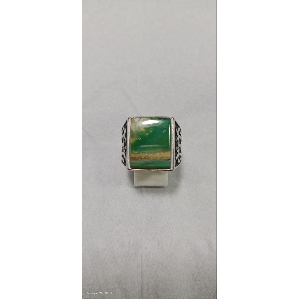 Cincin Batu Garut Cikolak Pemandangan