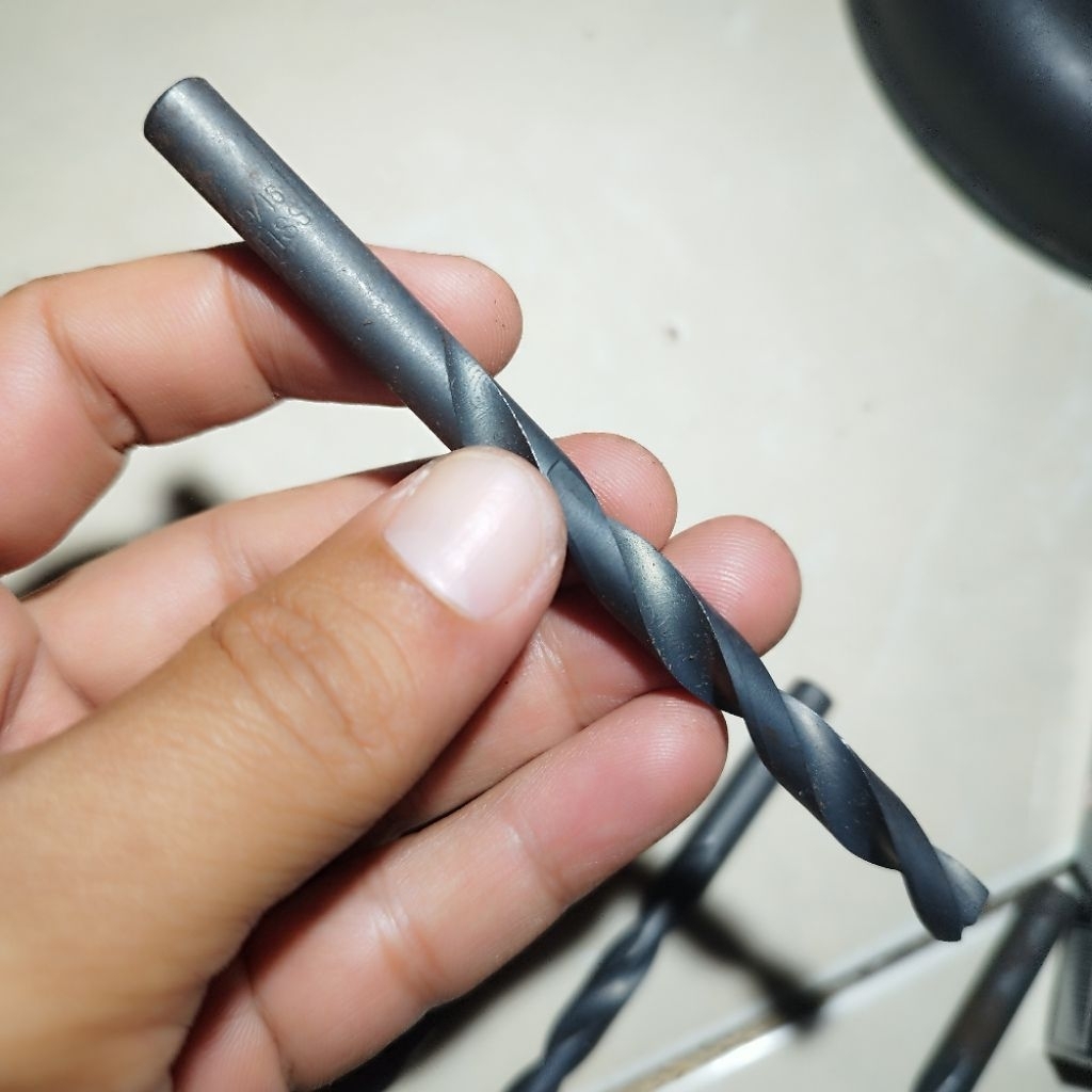Mata Bor Besi HSS 8 mm Marking Tulisan 5/16 Inchi Kondisi Baru Lobang Baut 12