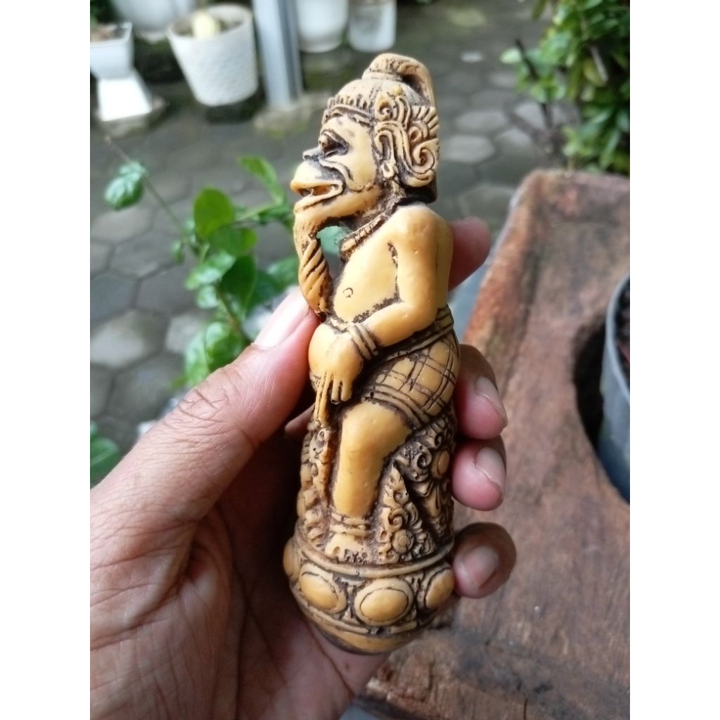 Deder keris Hanoman pilihan