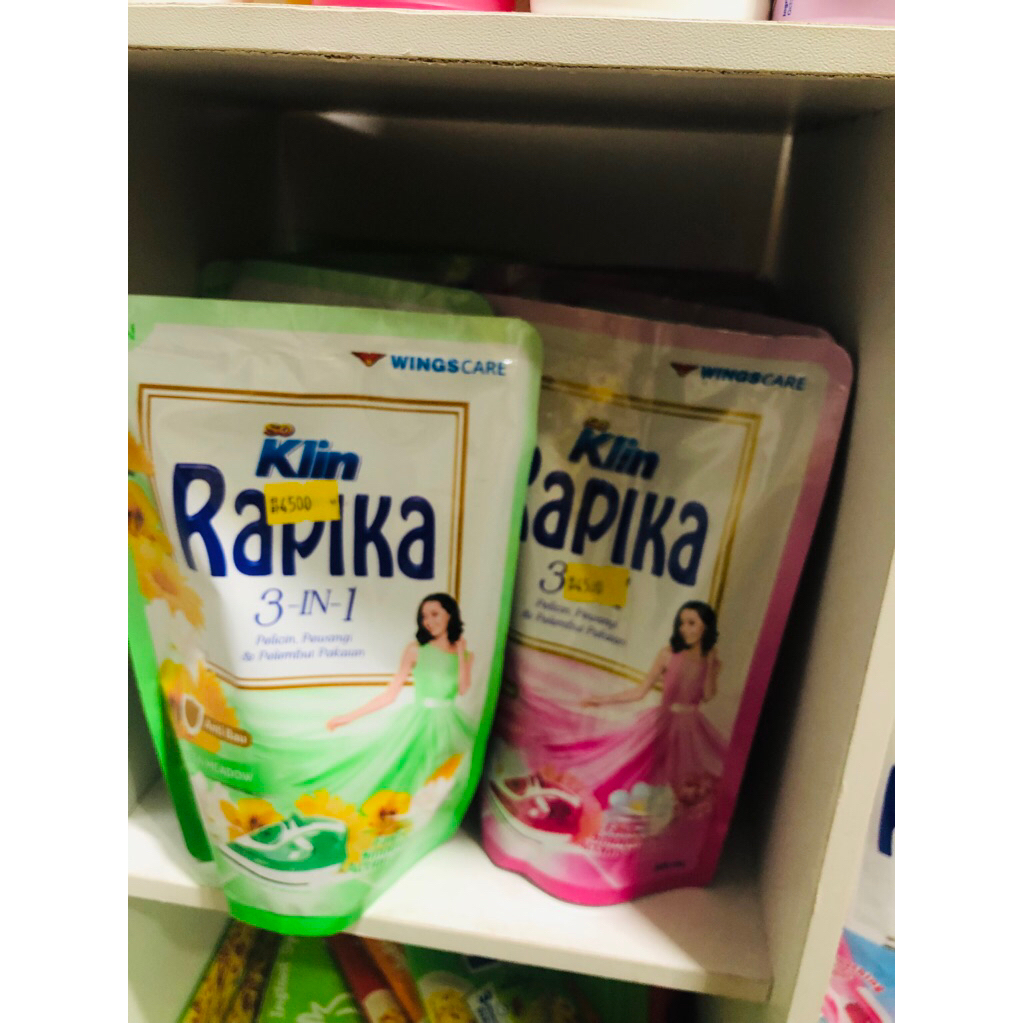 Rapika Pelicin pakaian