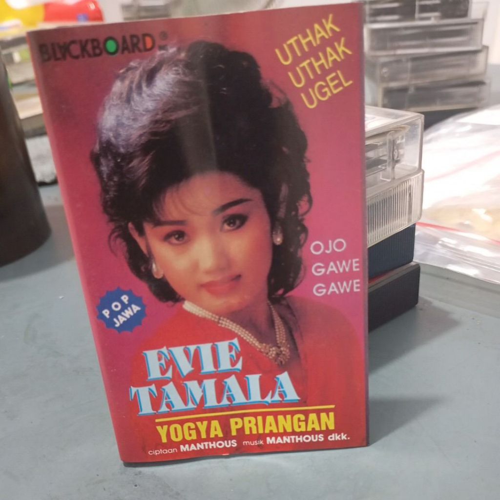 kaset pita evie tamala yogya priangan