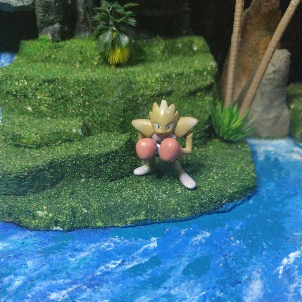 pokemon figure - hitmonchan - tomy
