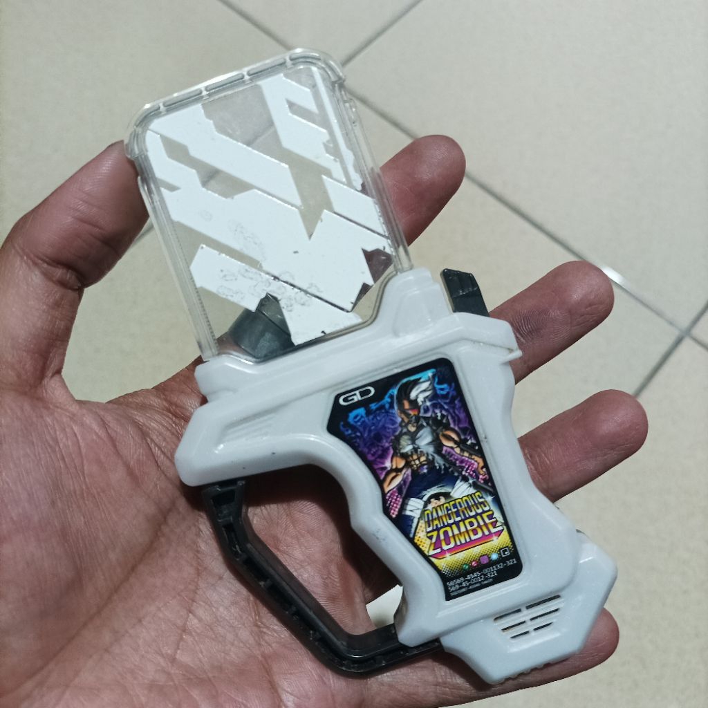Bandai Original DX Gashat Kamen Rider Ex Aid Dangerous Zombie Mainan Action Figure