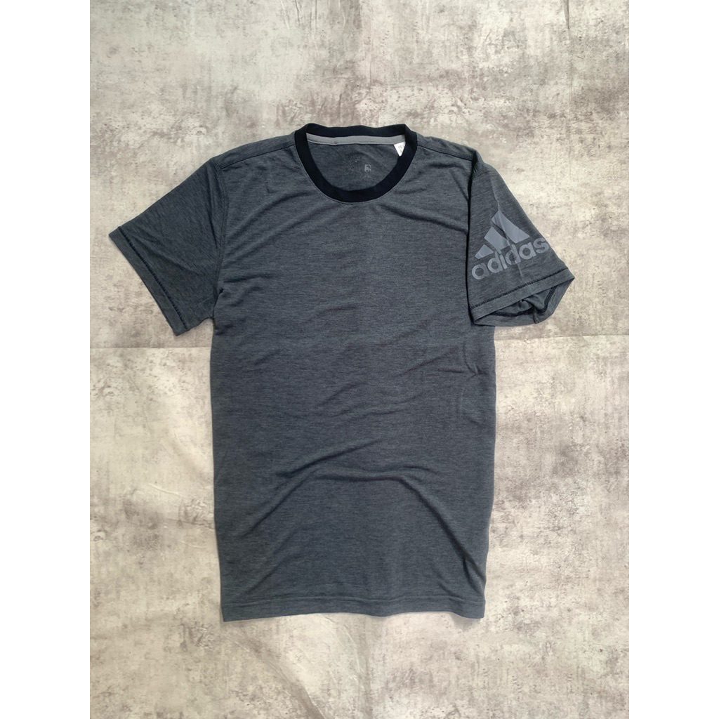 preloved adin dong side logo jersey kaos baju olahraga running lari sport gym trail run tennis baske