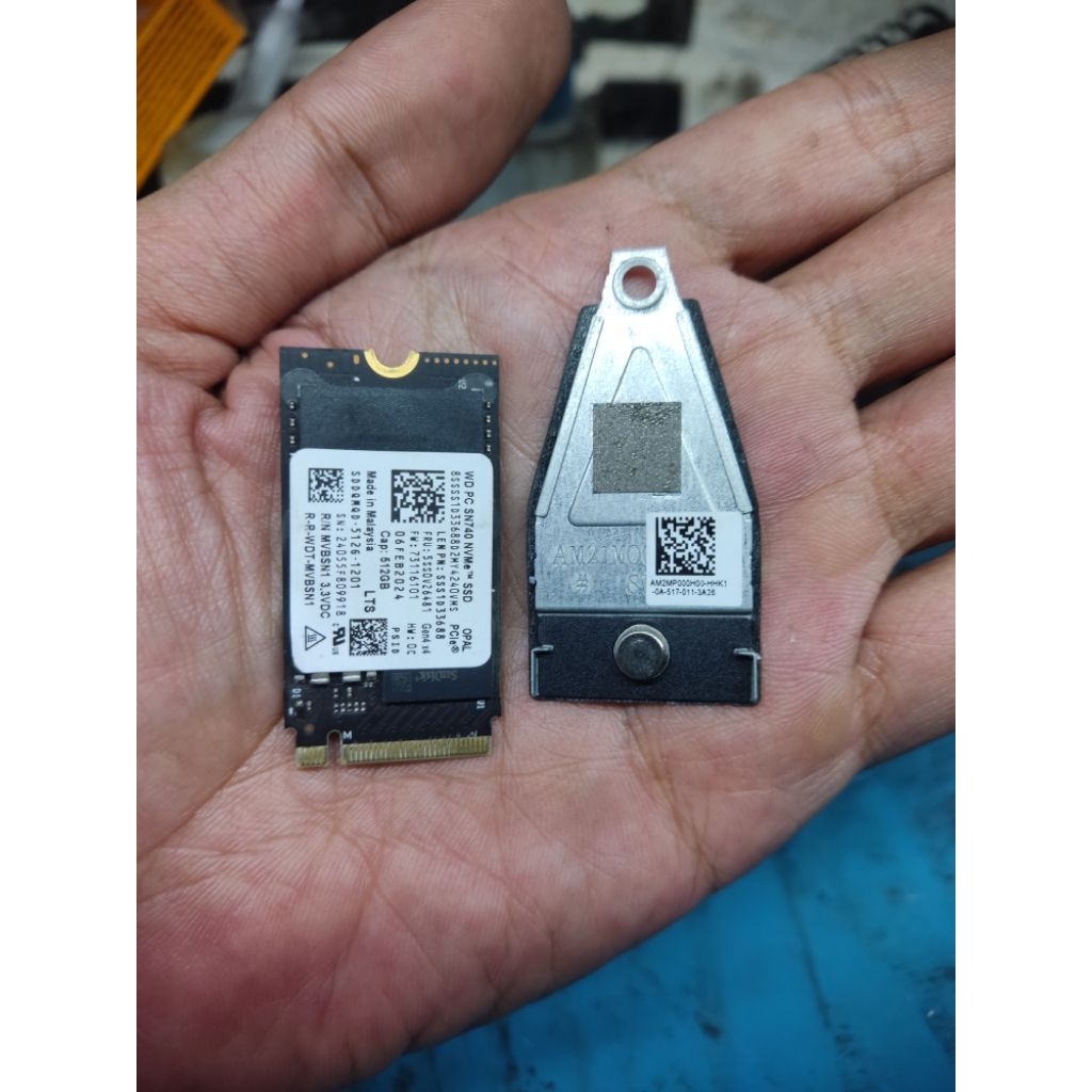 nvme wd740 gen 4x4 512gb 2242 + adaptor 2280