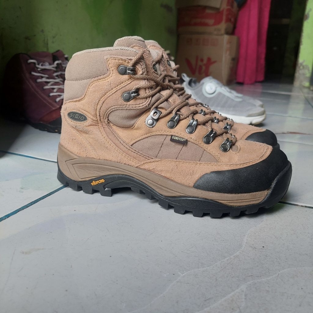 sirio goretex vibram sepatu outdoor hiking gunung