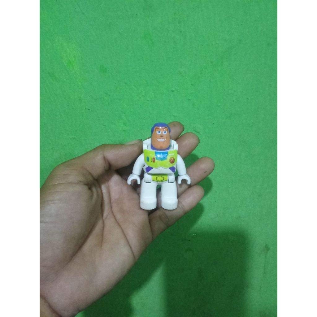 mainan minifigure Lego duplo buzz lightyear original