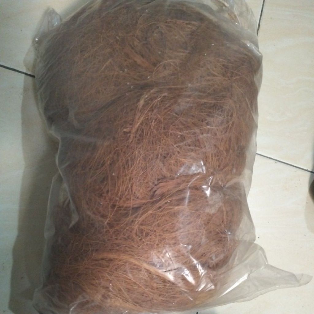 Cocofiber media tanam sabut kelapa kering