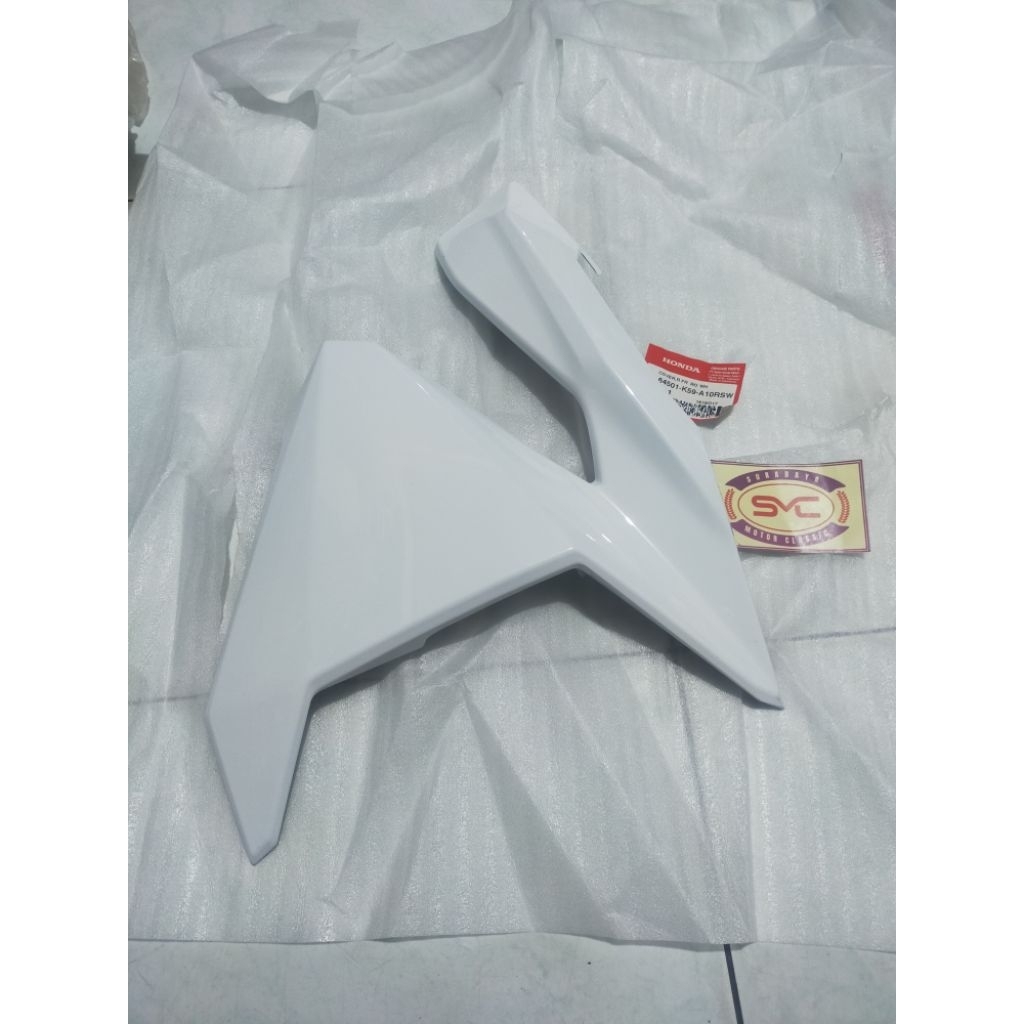 64501-K59-A10RSW cover sayap depan kanan Vario 125/150 LED putih ORI AHM