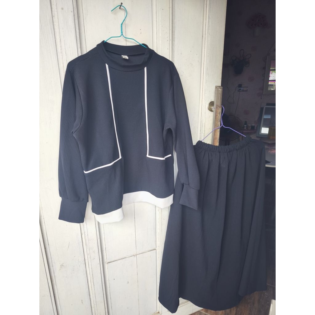Preloved Setrok hitam rajut bukan Kienka